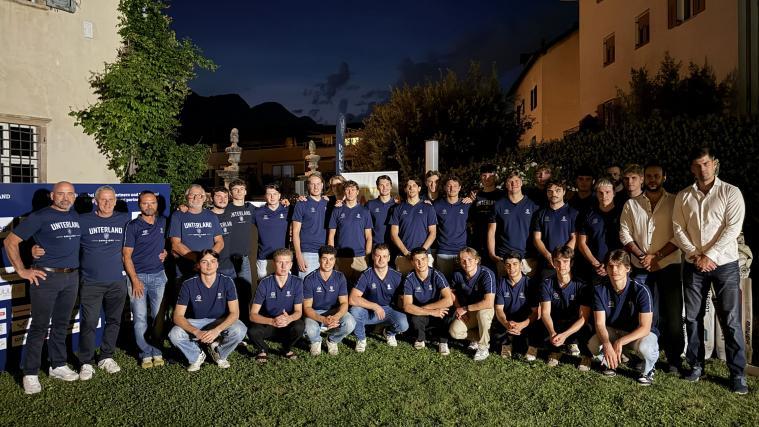 Diese Unterlander Truppe spielt künftig unter den Anweisungen von Headcoach Vesa Petäjä (ganz rechts) © Alle Fotos: Sara Kaneppele