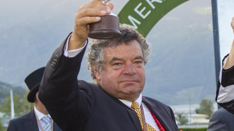 Gewohntes Bild: Guillaume Macaire bejubelt einen Erfolg in Meran. © Foto press Arigossi