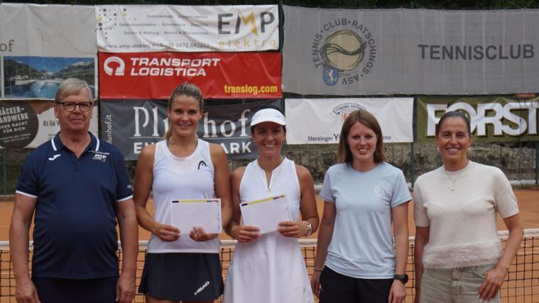 Günther Eisendle, Hannah Niederkofler, Stefanie Fleckinger, Magdalena Senn und Renate Siller.