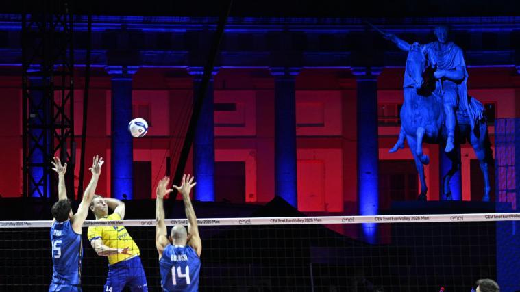 In Neapel fand der Auftakt der Volleyball-EM unter freiem Himmel statt. © ANSA / CIRO FUSCO