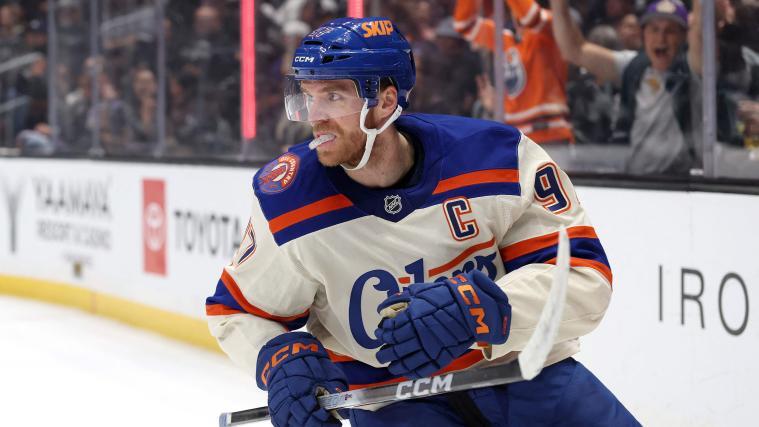 Connor McDavid & Co. beat the reigning champions. © APA / LUKE HALES
