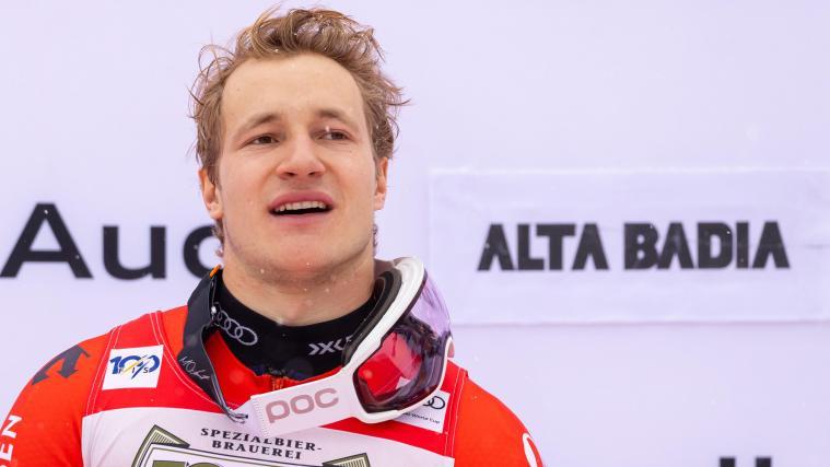 La superstar du ski Marco Odermatt fait sensation. © ANSA / ANDRÉA SOLERO