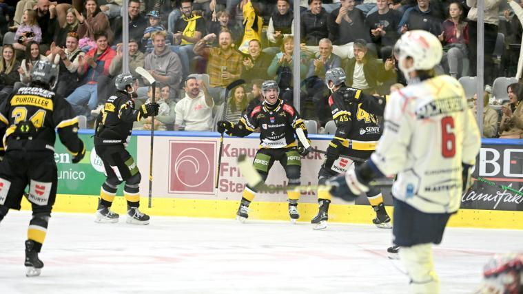 So bejubelte Cole Bardreau das 2:2. © I. Foppa / HCP