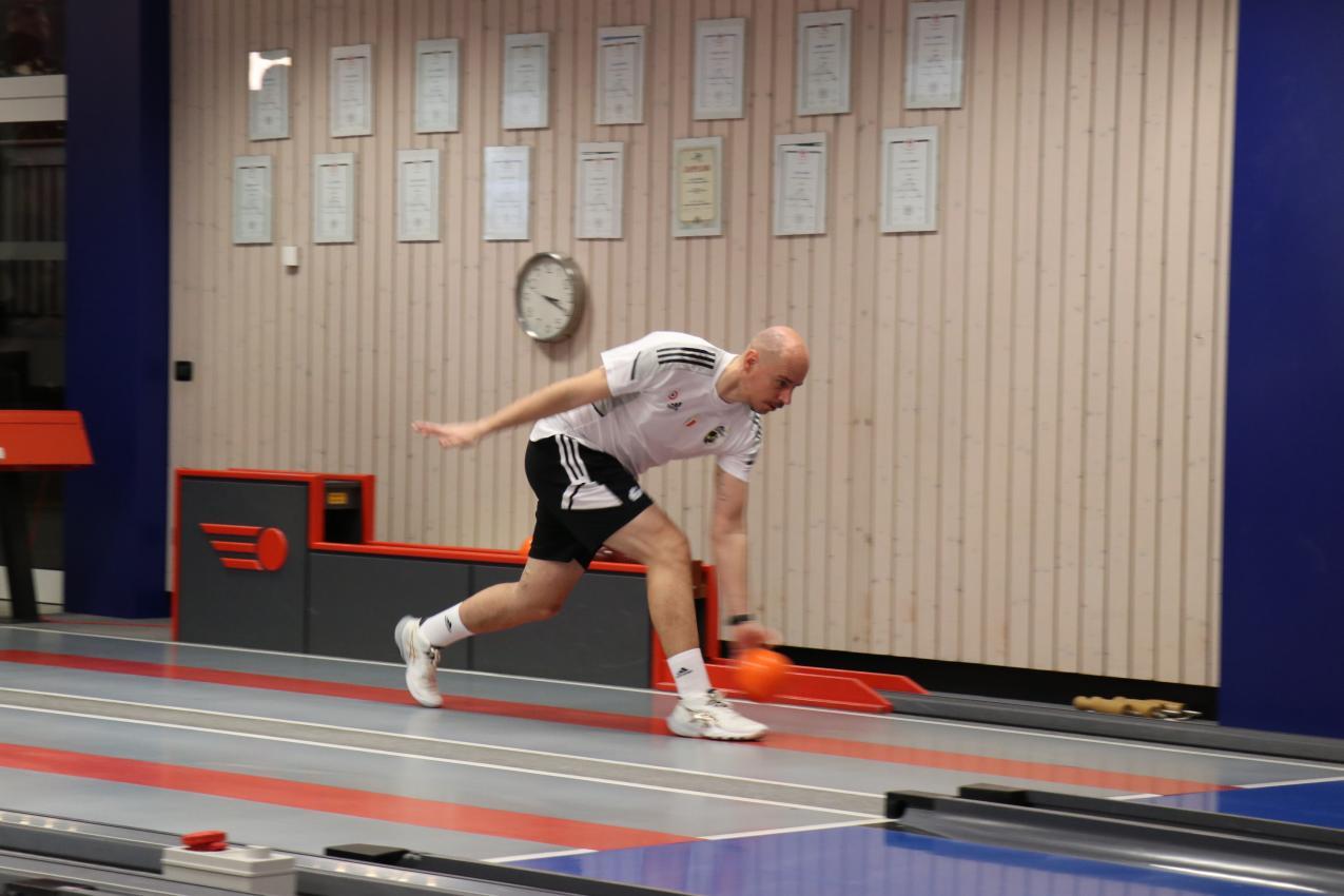 Der Schnitt-beste Kegler der Herren war in dieser Saison Tamás Kiss von der KK Neumarkt mit 646,20 Kegeln. © fs