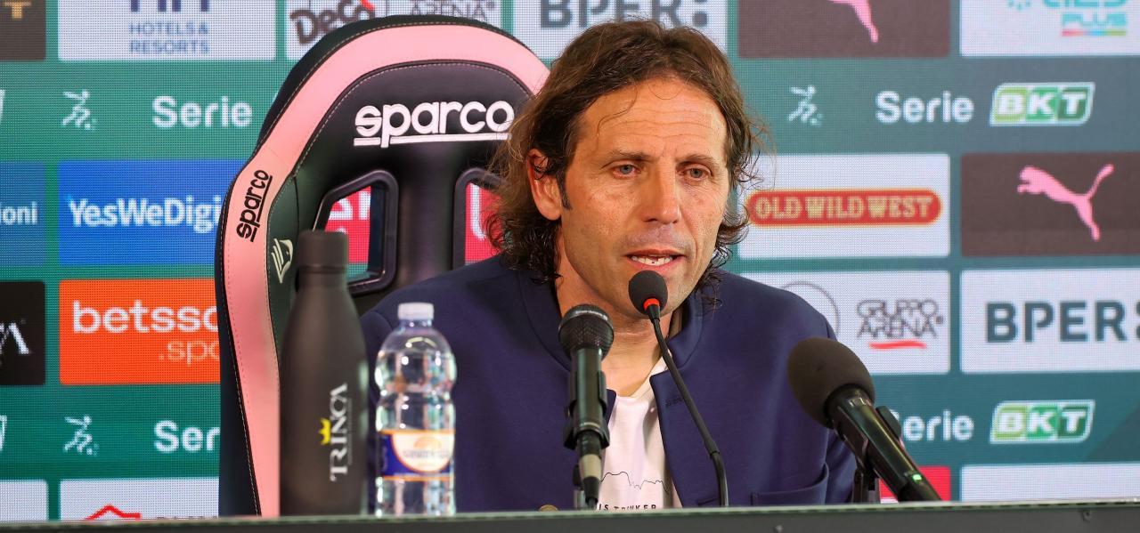 FCS-Vize-Trainer Riccardo Bocchini gab den Medien nach dem Spiel Auskunft. © FCS/Bordoni