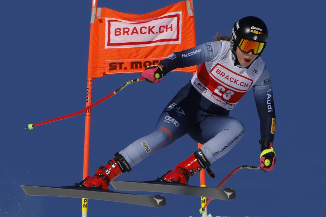 Nadia Delago and her sister Nicol hold up the South Tyrolean colors alone. © Leo Holzknecht / Pentaphoto