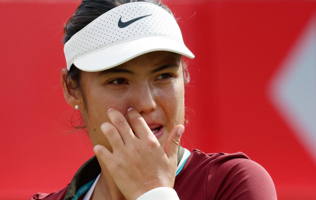 Emma Raducanu tritt mit Carlos Alcaraz ran. © ANSA / ANDY RAIN