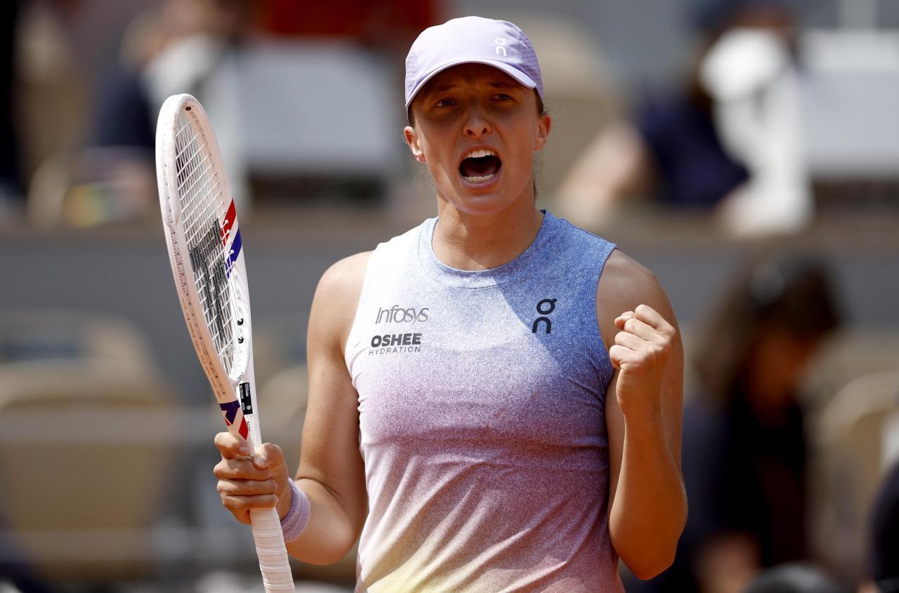 Iga Swiatek fordert Sabalenka im Halbfinale raus. © ANSA / YOAN VALAT