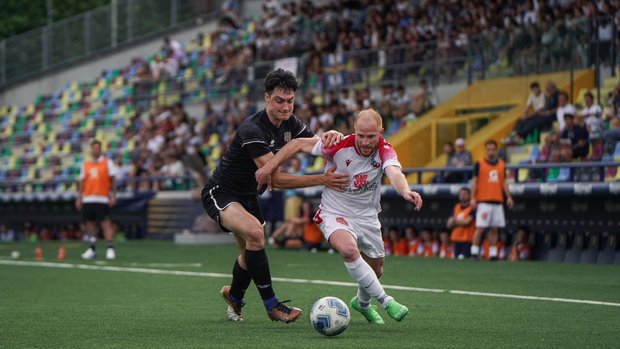 Jan Martin Vinatzer (rechts) ist das Gesicht des FC Gröden.