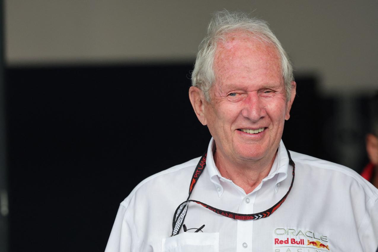 Helmut Marko verkündete das Verbleiben von Max Verstappen. © APA/afp / GIUSEPPE CACACE