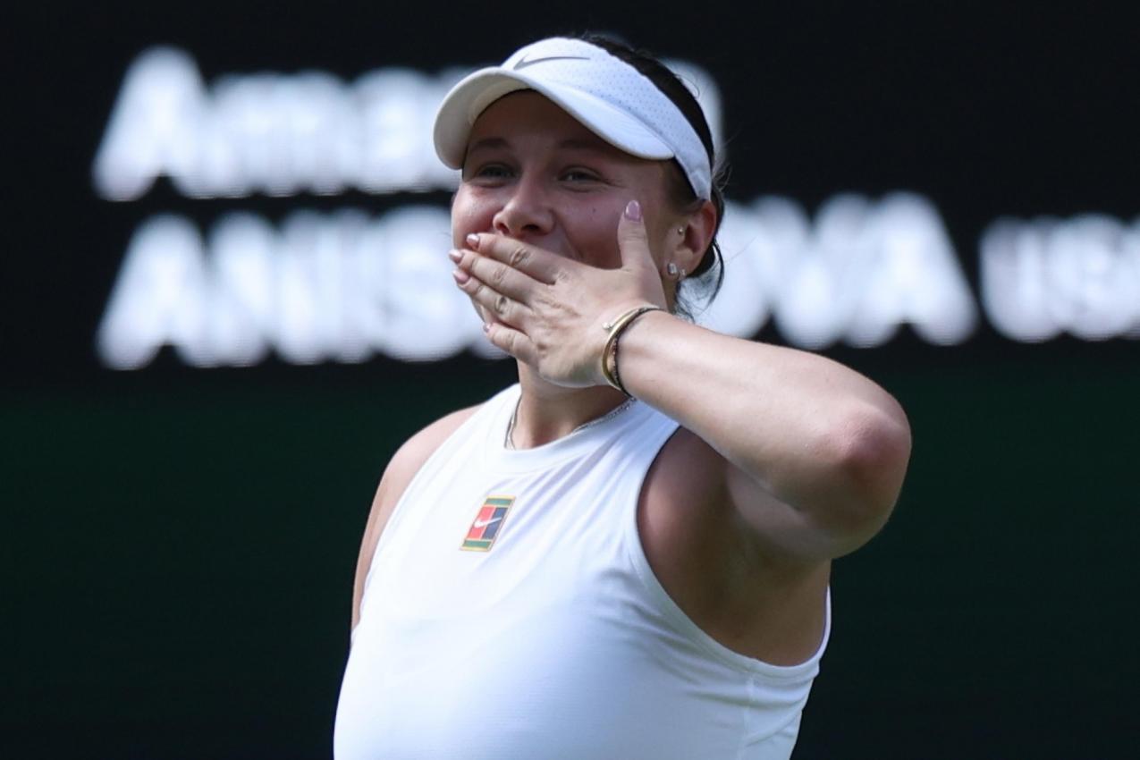 Konnte ihr Glück kaum fassen: Anisimova nach dem Halbfinal-Triumph über Ayrina Sabalenka. © ANSA / NEIL HALL