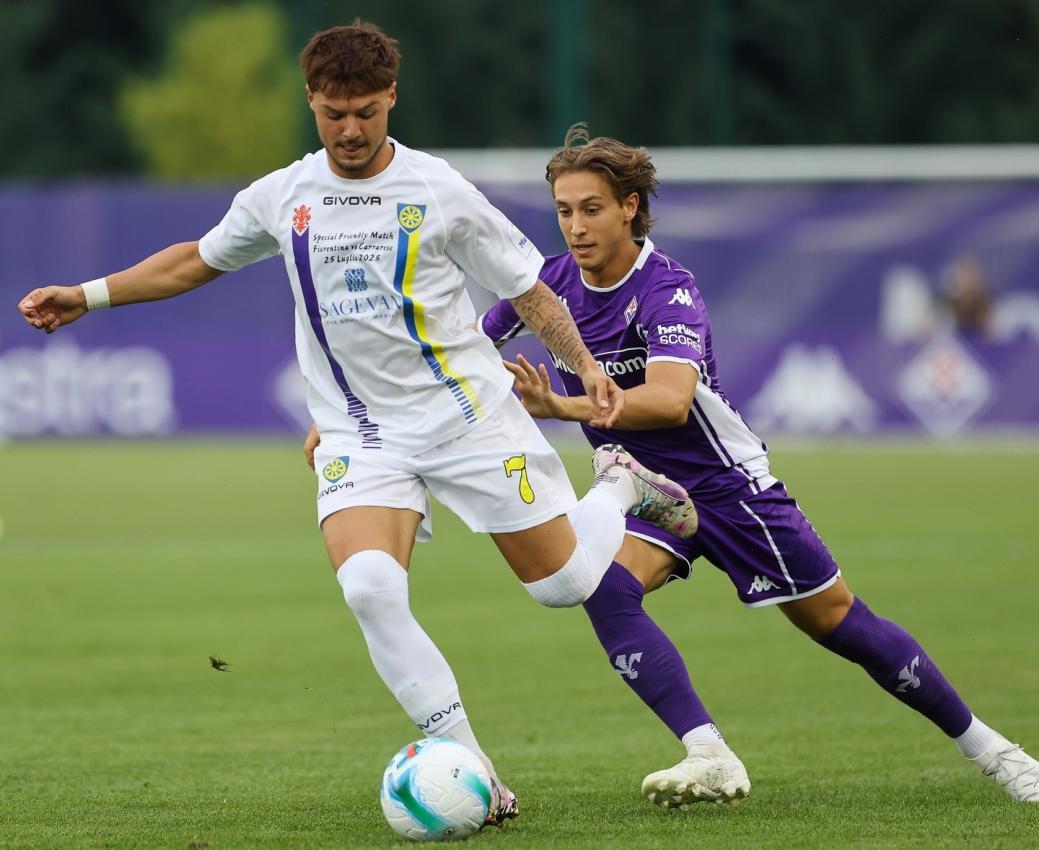 Simone Zanon beim Testspiel gegen Fiorentina. © Carrarese Calcio