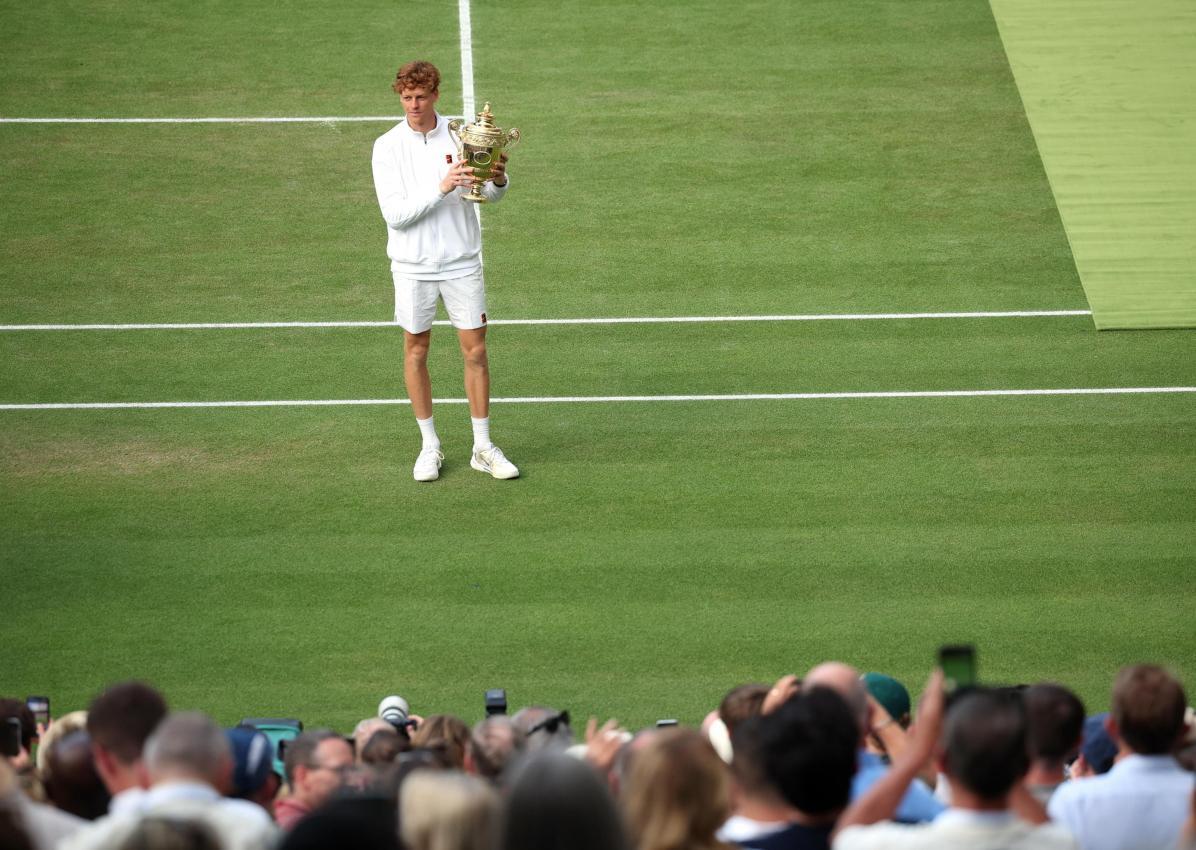 Sinner gewann am Sonntag Wimbledon. © ANSA / ADAM VAUGHAN
