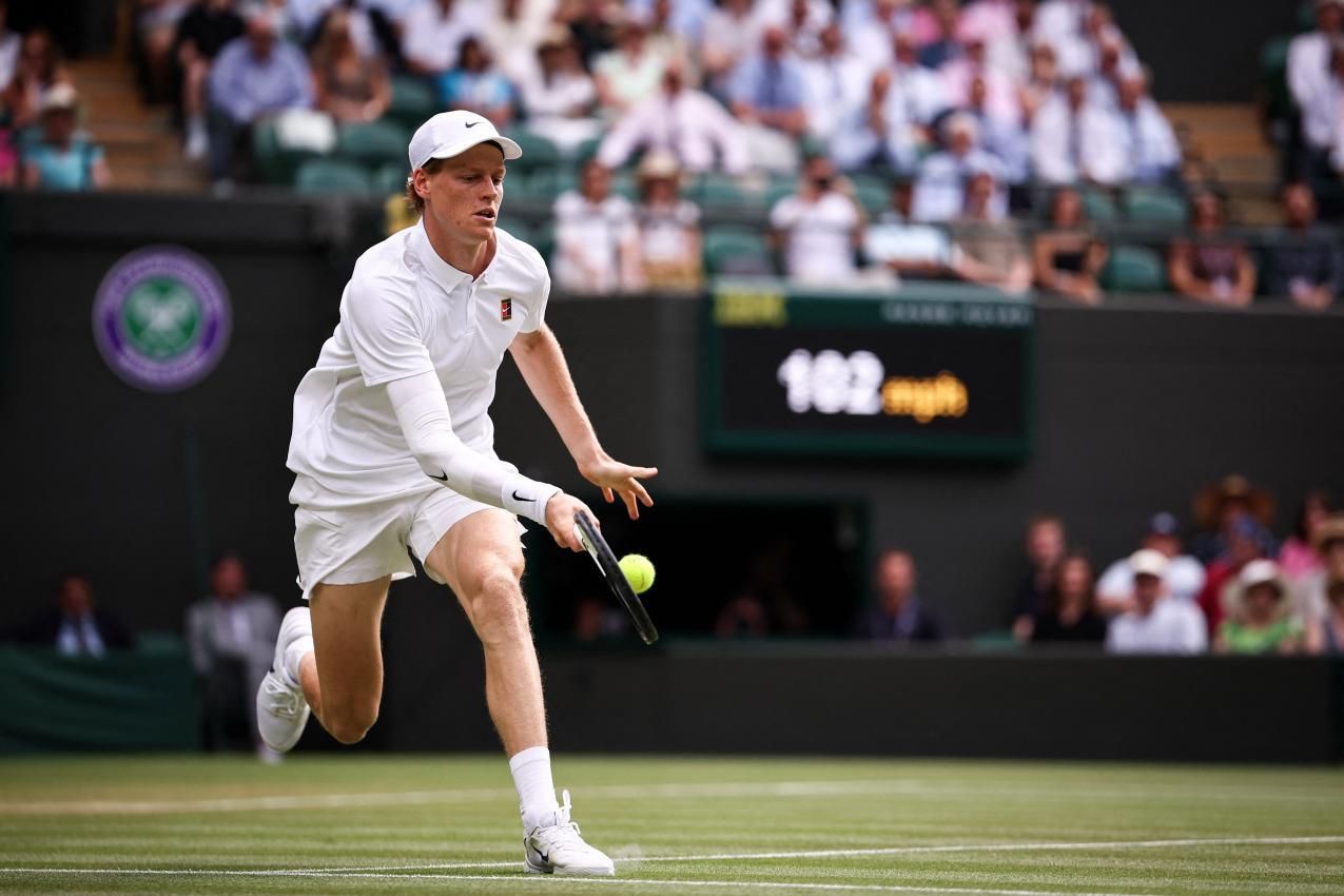 Sinners lädierter Ellenbogen war im Match kein großes Thema. © APA/afp / HENRY NICHOLLS