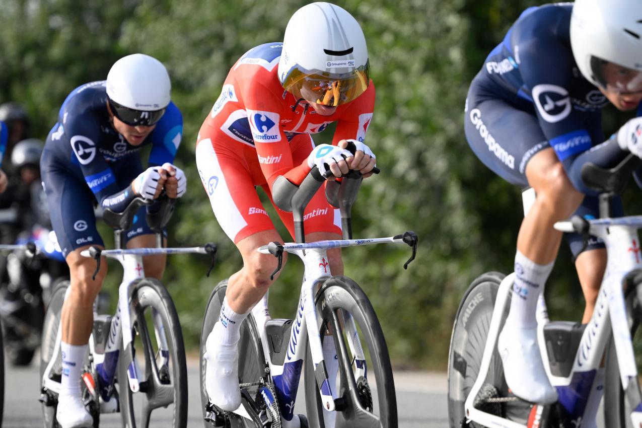 David Gaudu verlor das Trikot des Gesamtführenden. © APA/afp / JOSEP LAGO