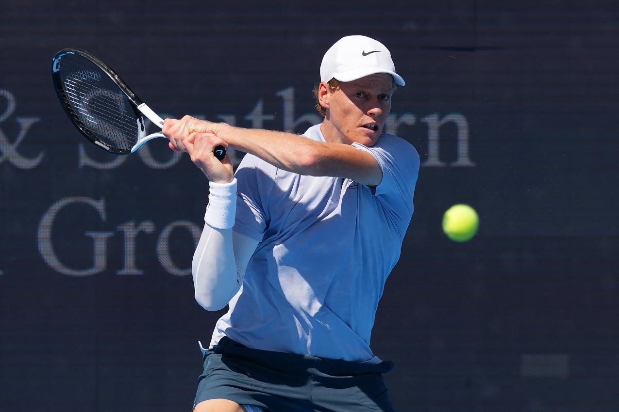 Jannik Sinner hat in Cincinnati einen Dämpfer kassiert. © APA / DYLAN BUELL
