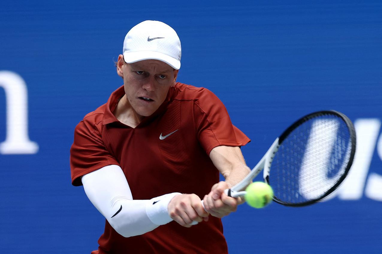 Jannik Sinner in der 1. Runde der US Open. © APA / SARAH STIER