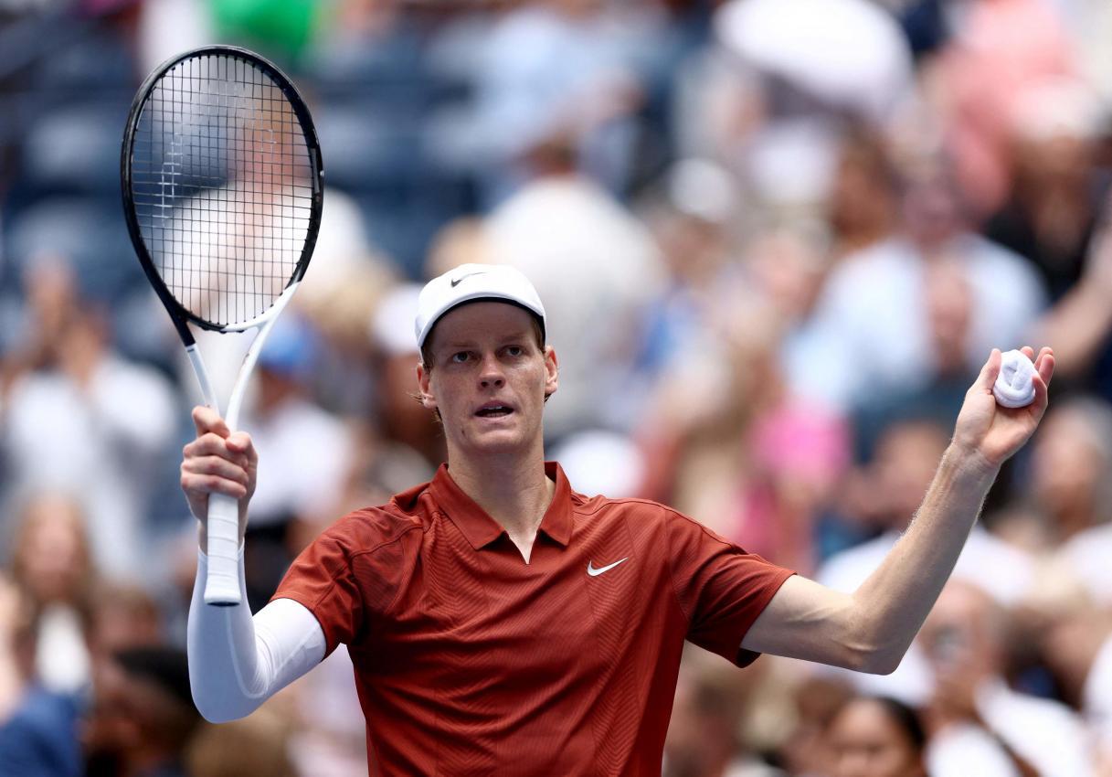 Jannik Sinner kämpft am Samstag um den Einzug ins Achtelfinale. © ANSA / MADDIE MEYER