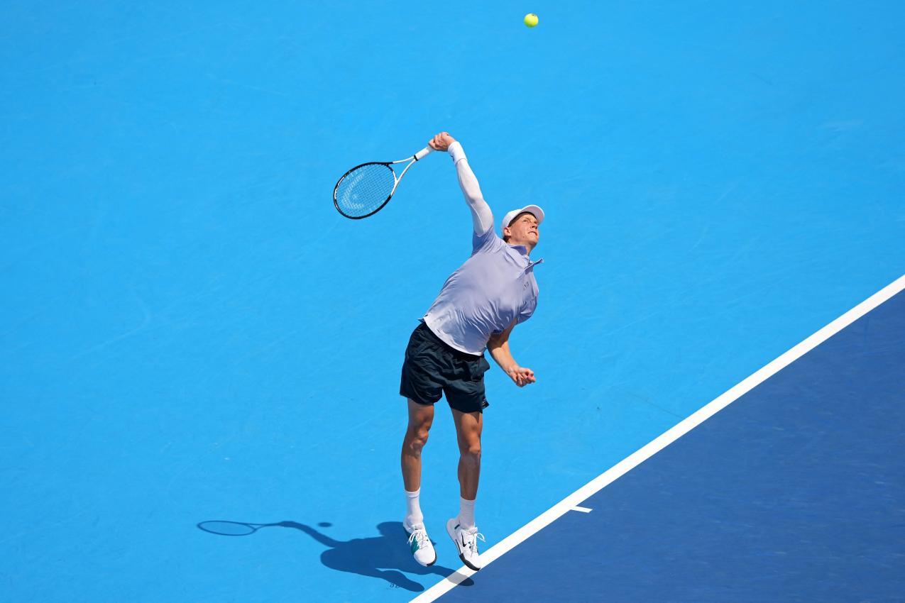 Jannik Sinner steht im Viertelfinale. © APA / DYLAN BUELL