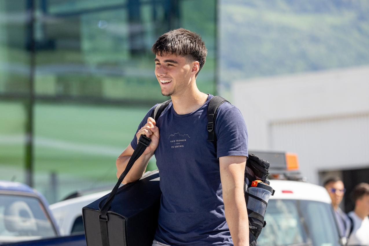 Koffer gepackt? Raphael Kofler könnte nach Sardinien übersiedeln.