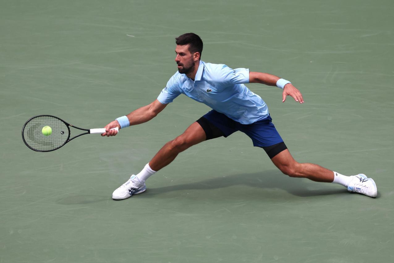 Novak Djokovic ist eine Runde weiter. © ANSA / BRIAN HIRSCHFELD