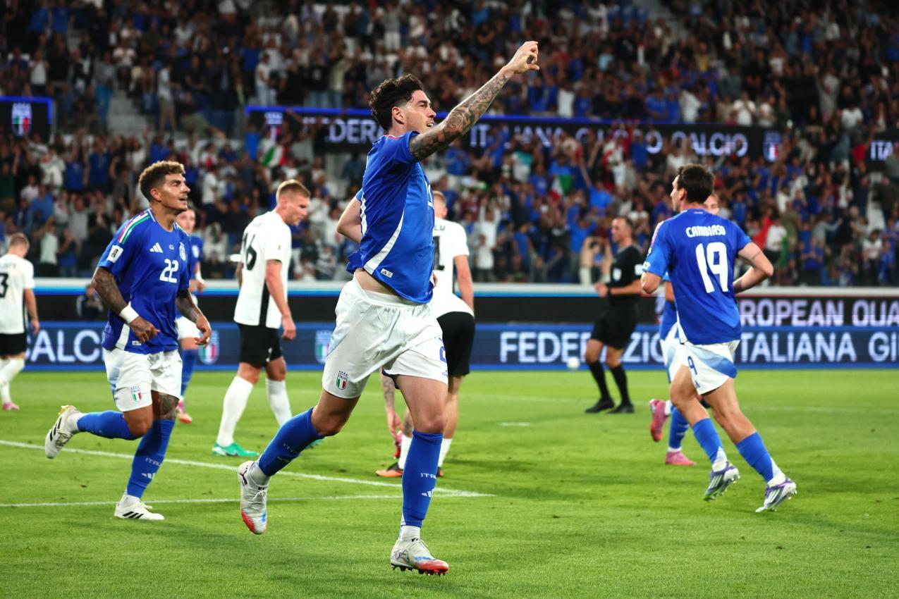 Alessandro Bastoni setzte den Schlusspunkt. © ANSA / MICHELE MARAVIGLIA