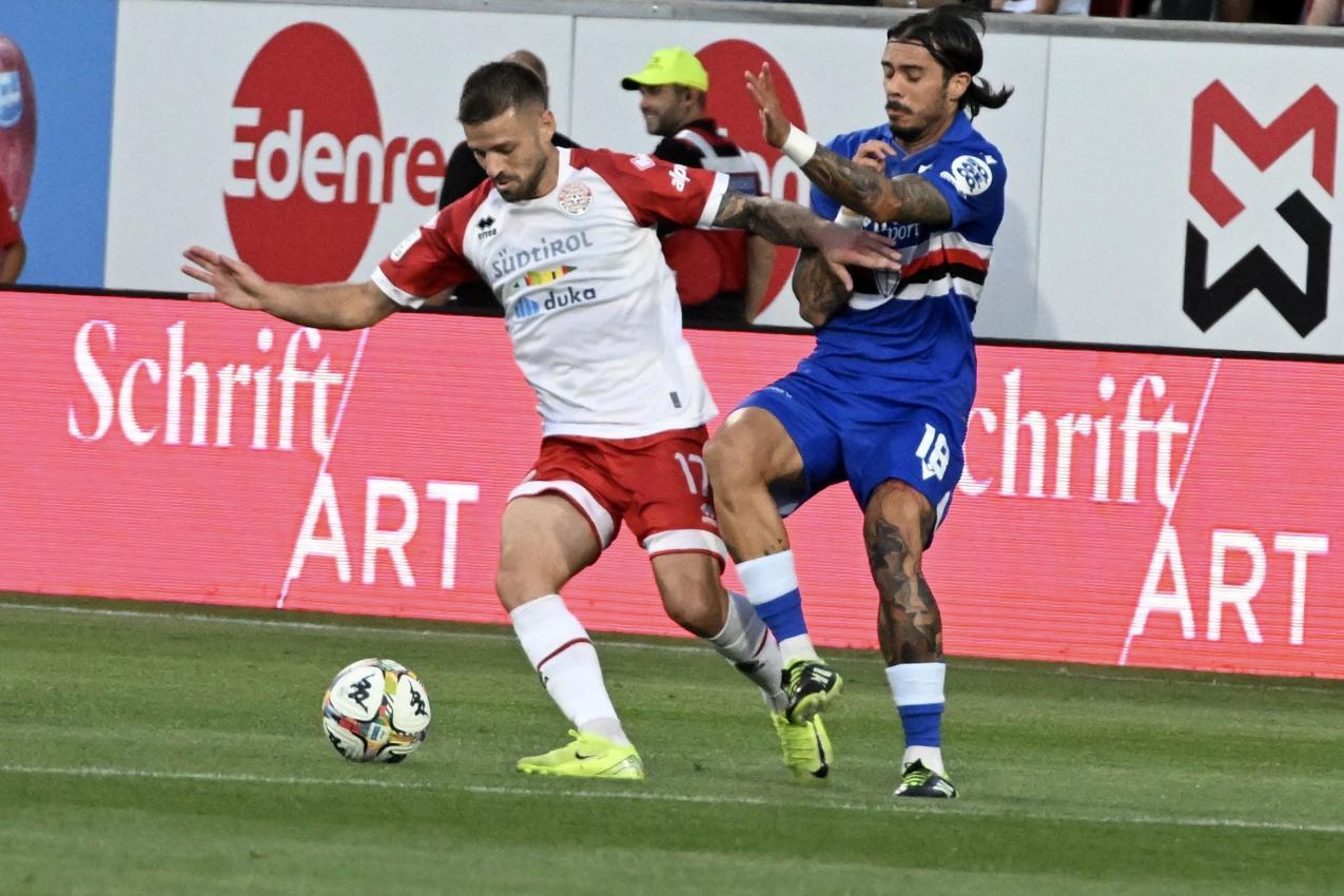 Eine Augenweide am Ball: Daniele Casiraghi © Luca Ognibeni