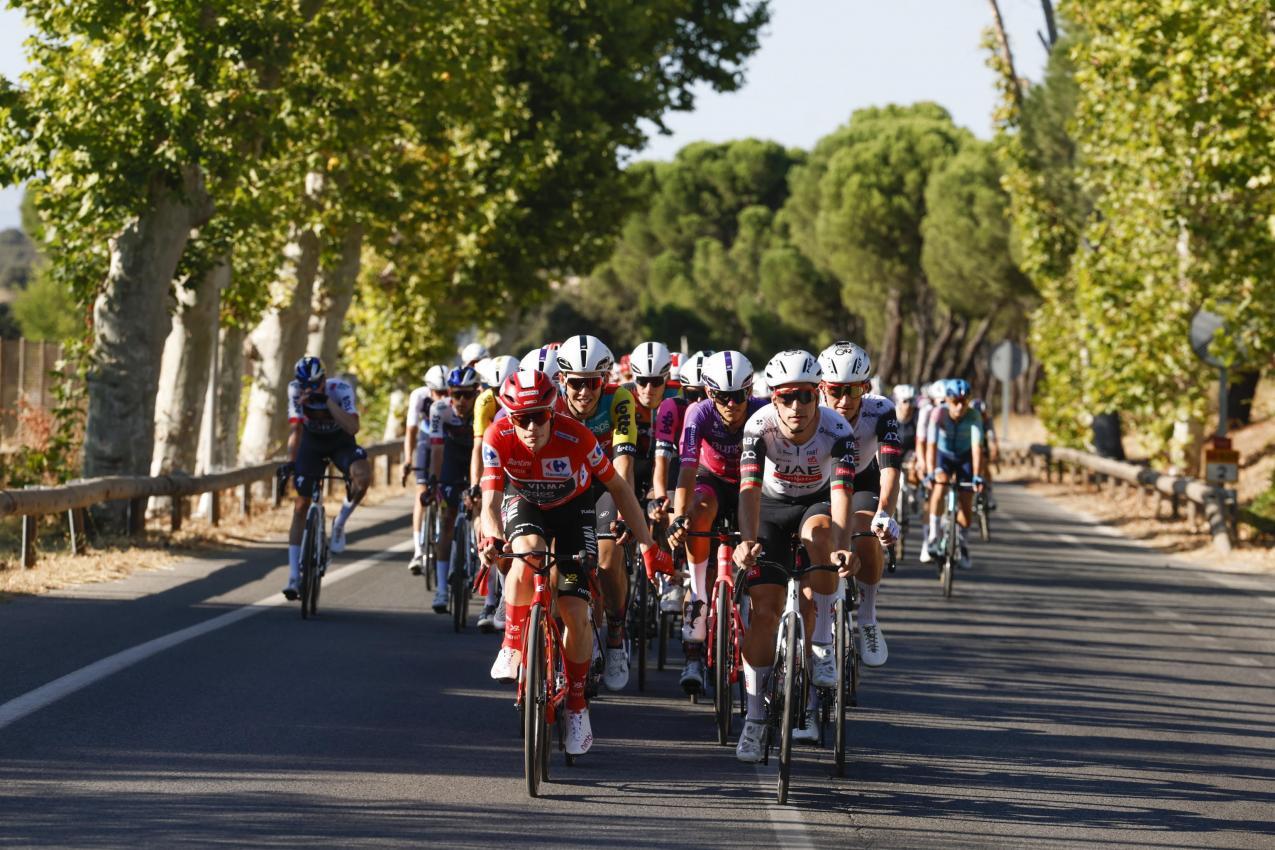 The peloton did not enter Madrid. © ANSA / Javier Lizon