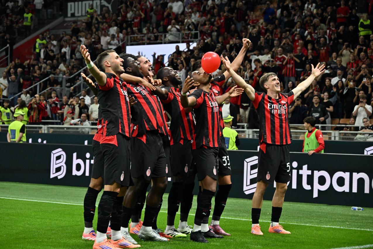 The Milan players celebrated. © ANSA / MATTEO BAZZI