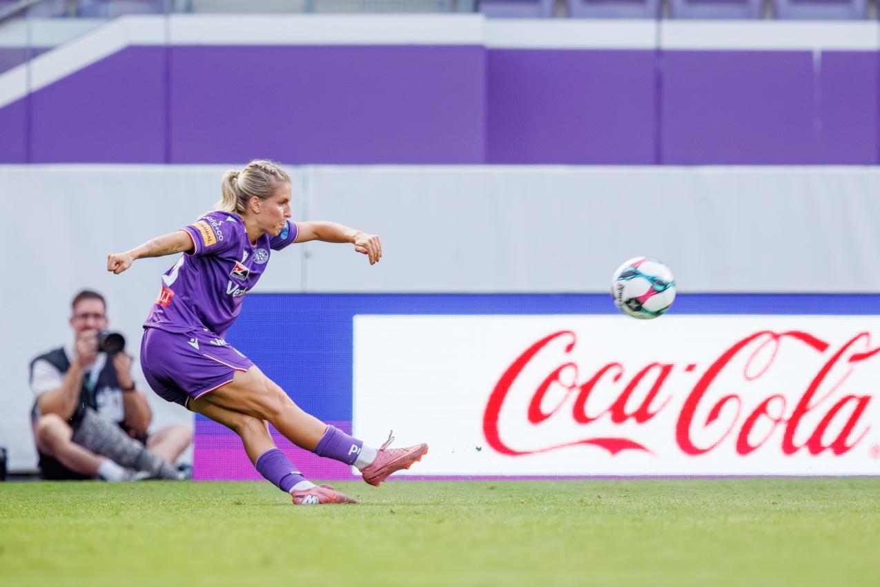 Elisa Pfattner feels at home at Austria Vienna. © Raimund Nics