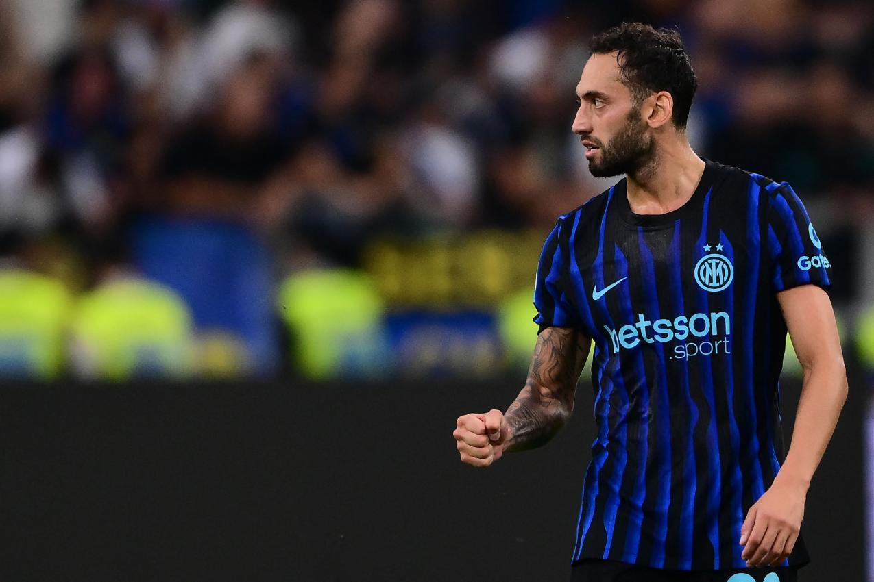 Hakan Calhanoglu's brace wasn't enough. © APA/afp / MARCO BERTORELLO