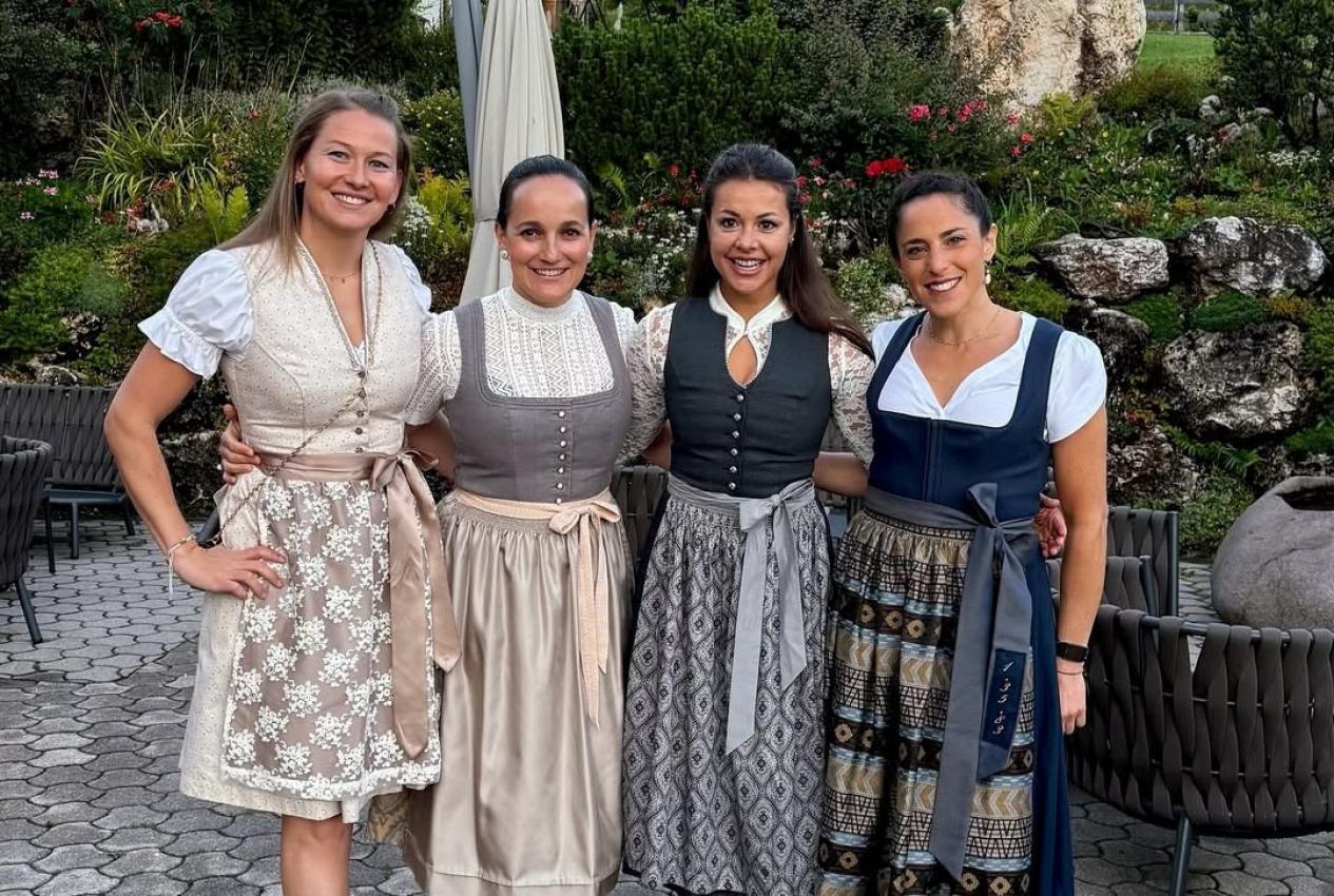 Lisa Agerer, Seraina Pazeller, Karoline Pichler and Federica Brignone on holiday in South Tyrol.