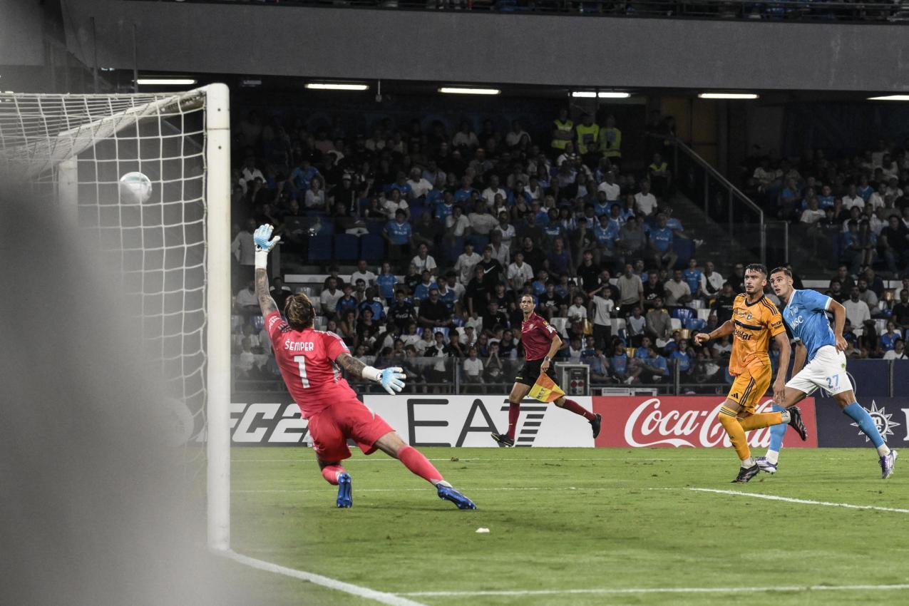Lorenzo Lucca scored the 3-1 for Napoli. © ANSA / CIRO FUSCO