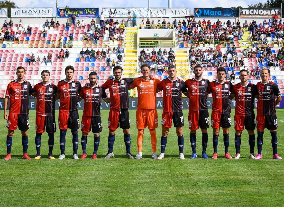 Michele Marano (center) was in goal for Sassari Torres. © Sassari Torres