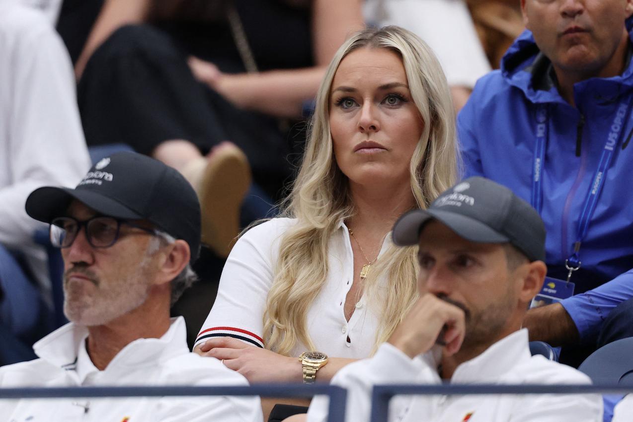 Vonn behind the two Sinner coaches Darren Cahill (left) and Simone Vagnozzi. © APA / MATTHEW STOCKMAN