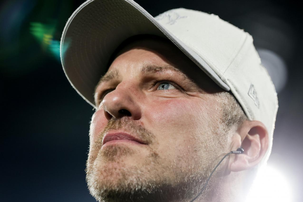 Auch Kölns Trainer Lukas Kwasniok übte Kritik. © ANSA / CHRISTOPHER NEUNDORF