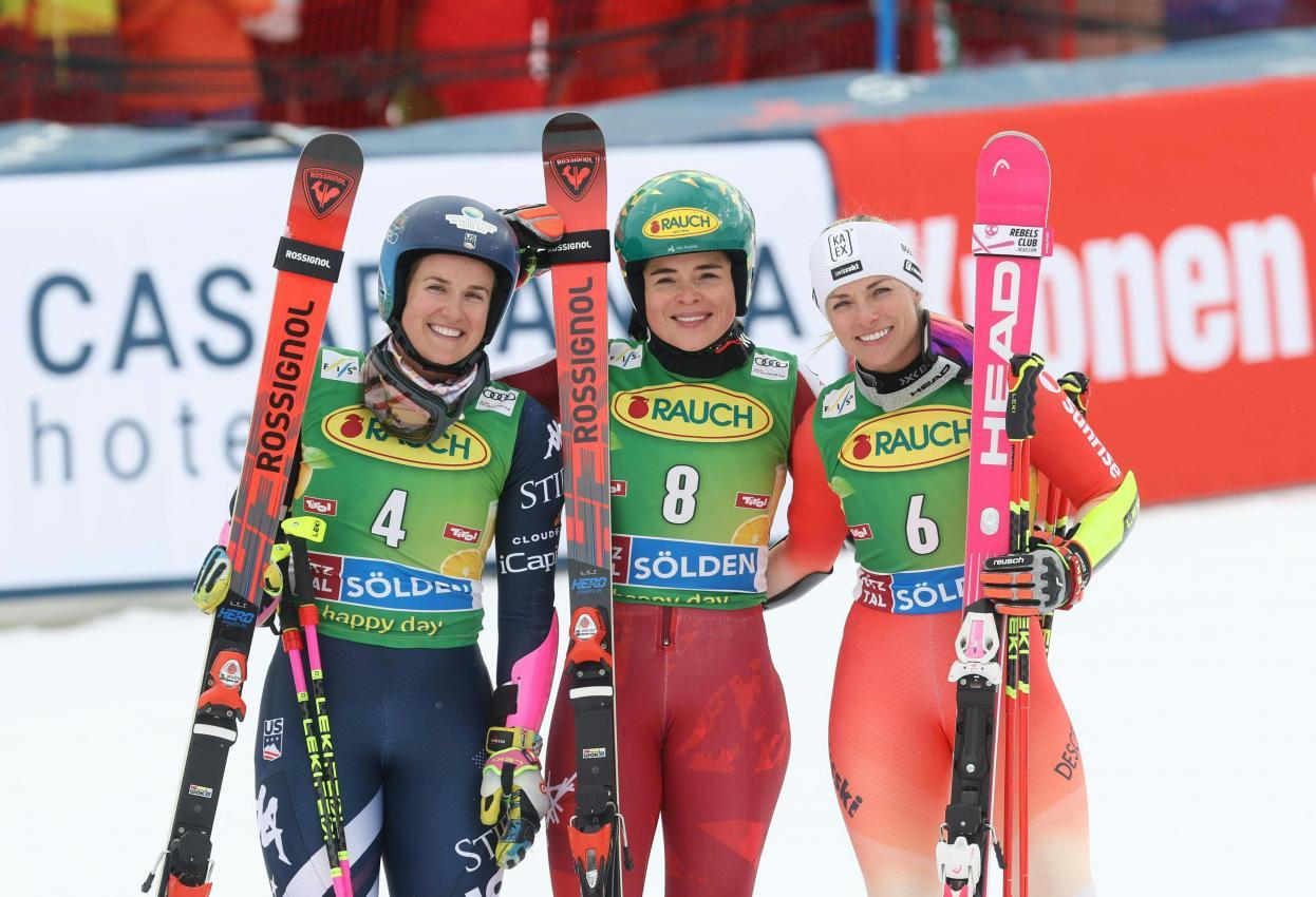 The podium with Paula Moltzan, Julia Scheib and Lara Gut-Behrami (from left) © APA / EXPA/JOHANN GRODER