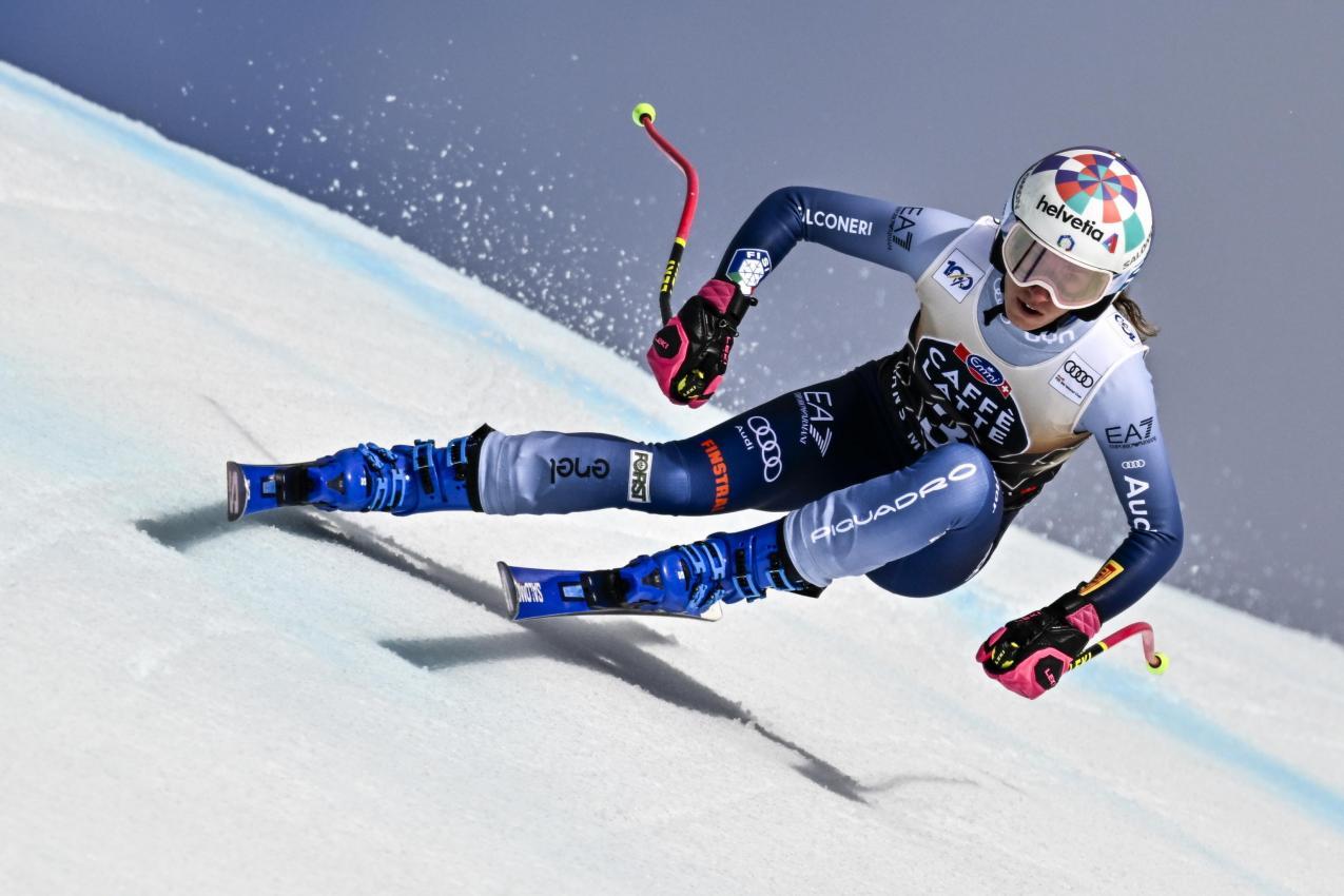 Doppelweltmeisterin Marta Bassino verpasst die Olympischen Spiele vor der eigenen Haustür. © ANSA / JEAN-CHRISTOPHE BOTT