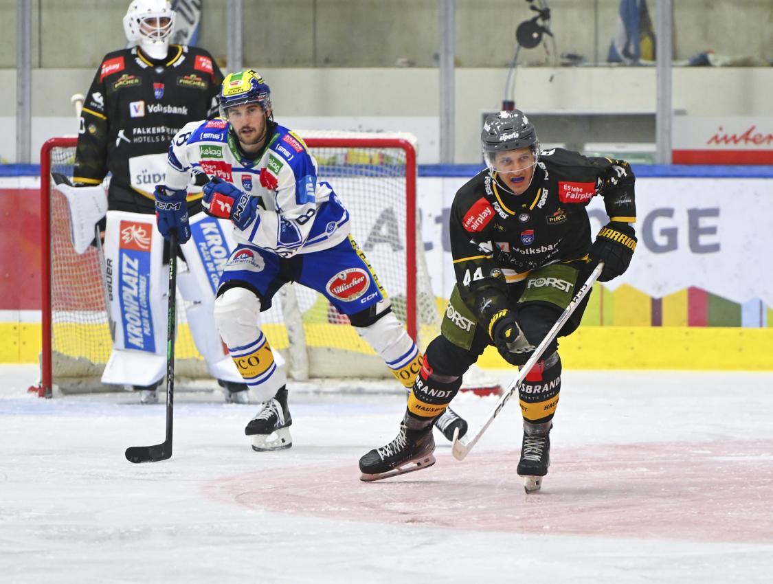 Gabriel Nitz bestritt gegen Villach sein erstes ICEHL-Spiel. © Max Pattis