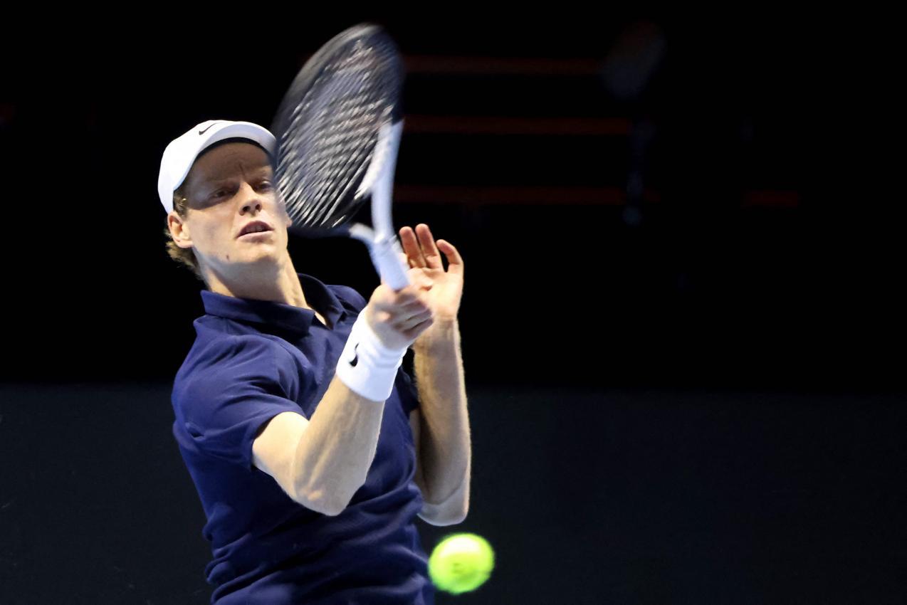 Jannik Sinner hat sich in Riad selbst verblüfft. © APA/afp / FAYEZ NURELDINE