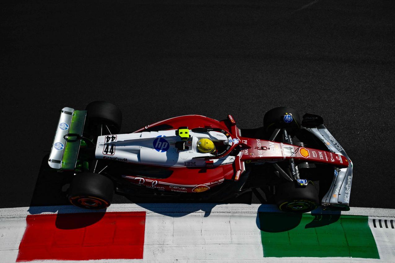 Lewis Hamilton peine à remettre sa Ferrari à niveau. © APA/afp / PHILIPPE LOPEZ