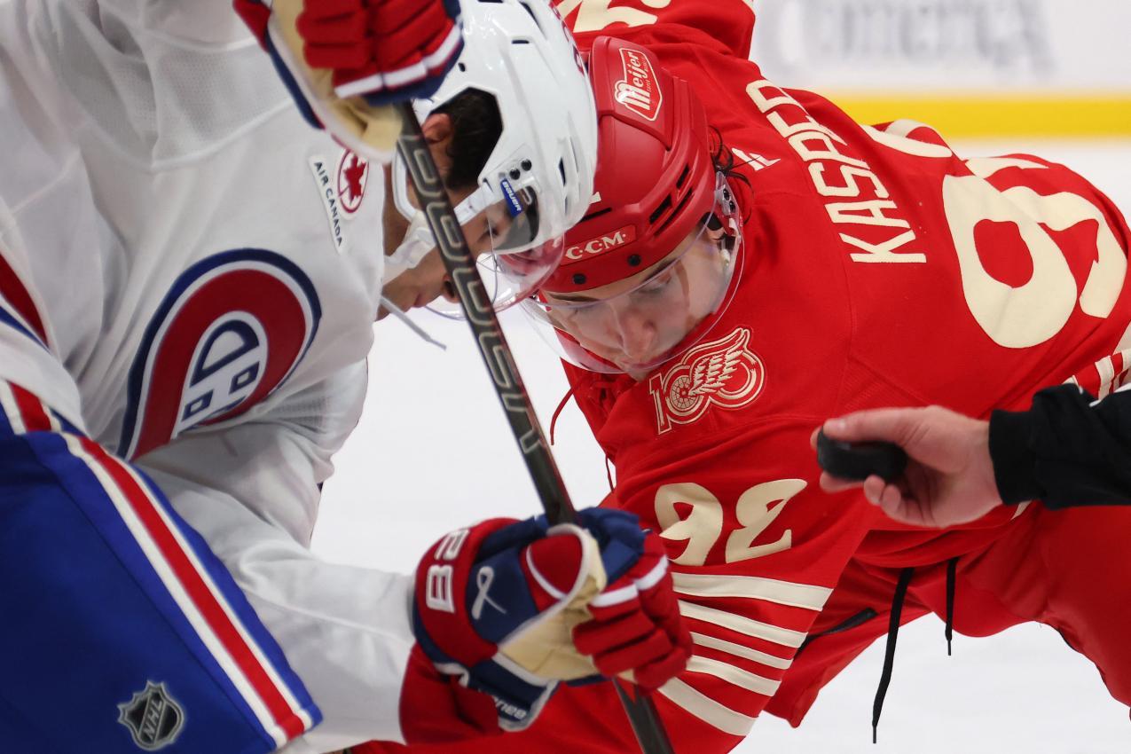 Marco Kasper überzeugt bei den Toronto Maple Leafs. © APA / GREGORY SHAMUS