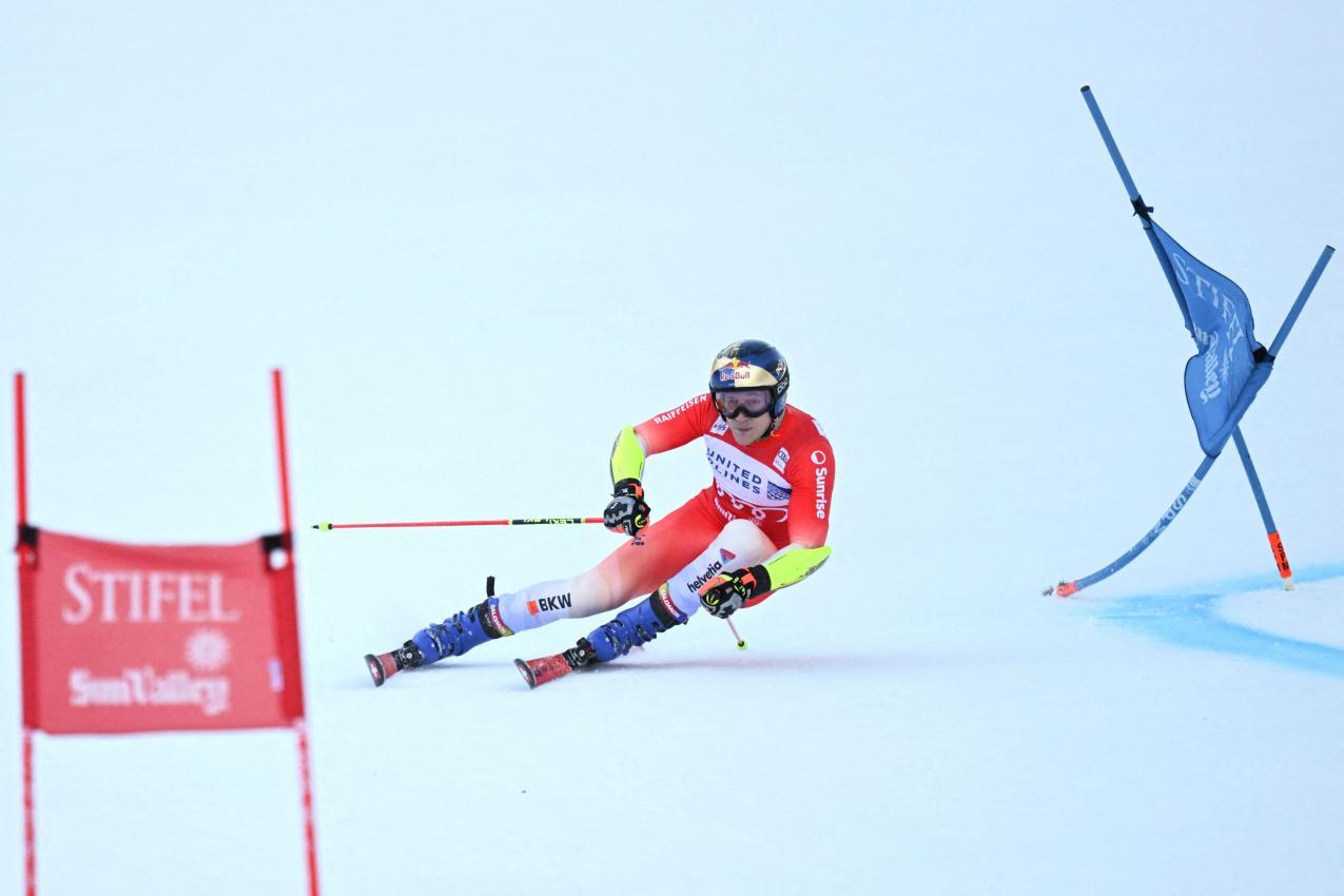 Marco Odermatt kicks off the new season in the Sölden giant slalom. © APA/afp / PATRICK T. FALLON