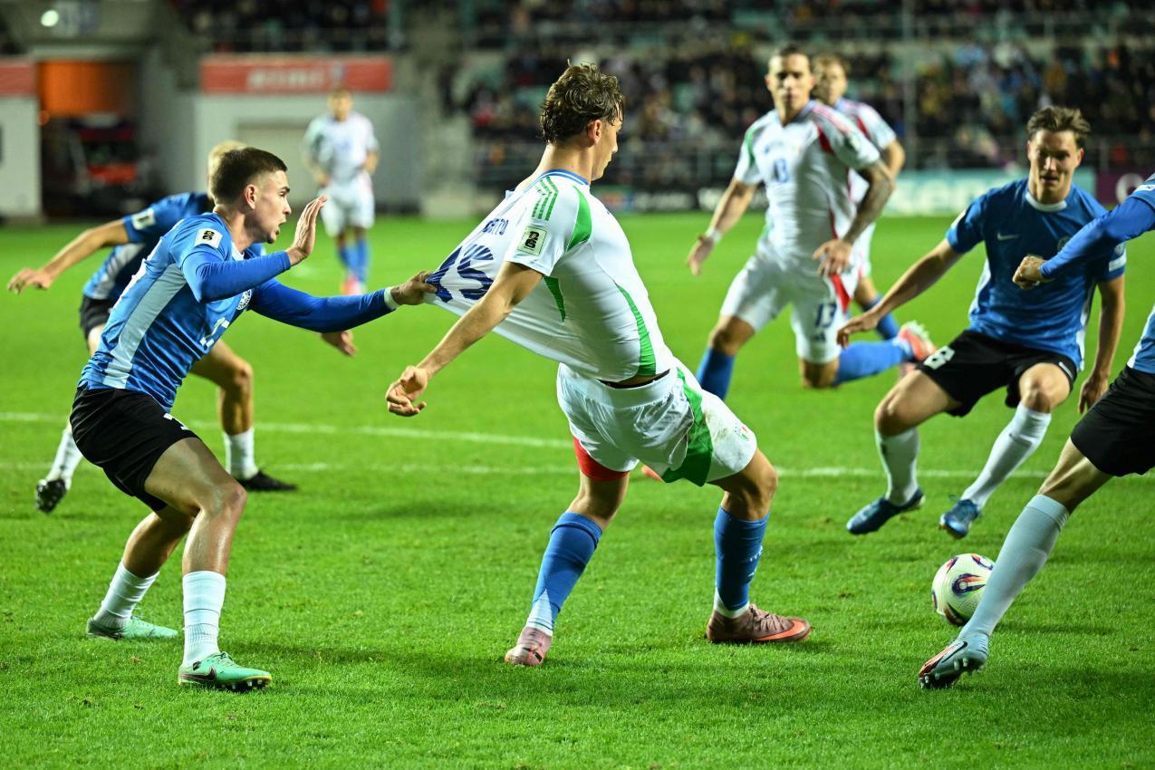 Sturmhoffnung Pio Esposito erzielte sein erstes Tor für Italien. © APA/afp / RAIGO PAJULA