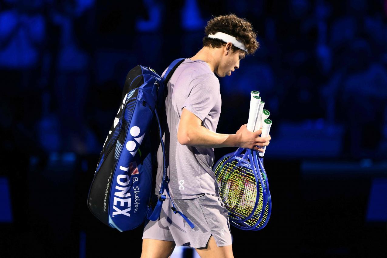 Ben Shelton ist so gut wie ausgeschieden. © APA/afp / MARCO BERTORELLO