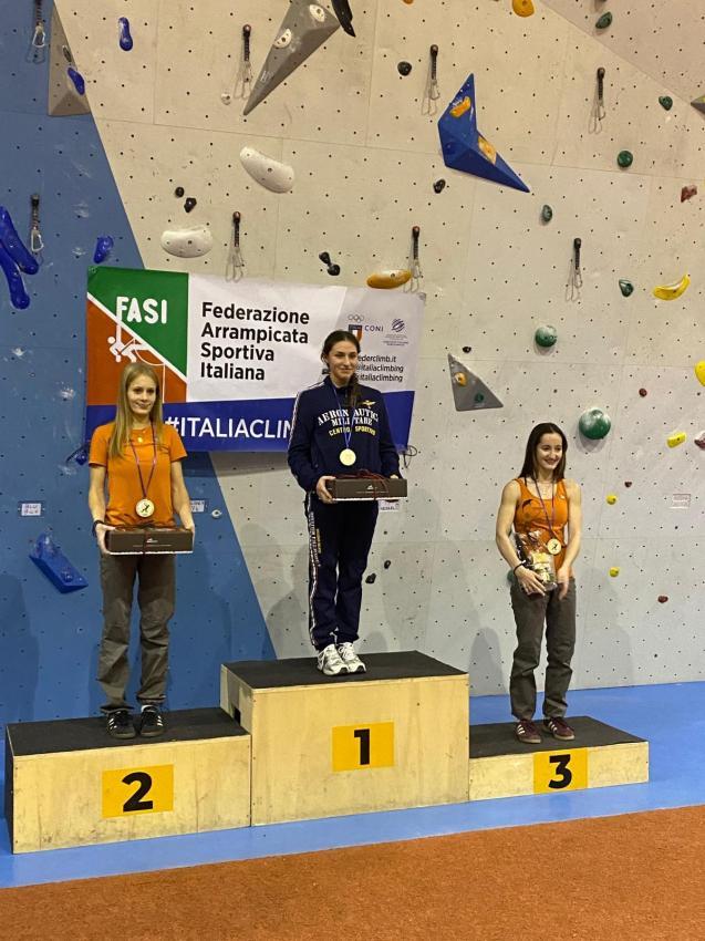 Das Podium bei den Damen.