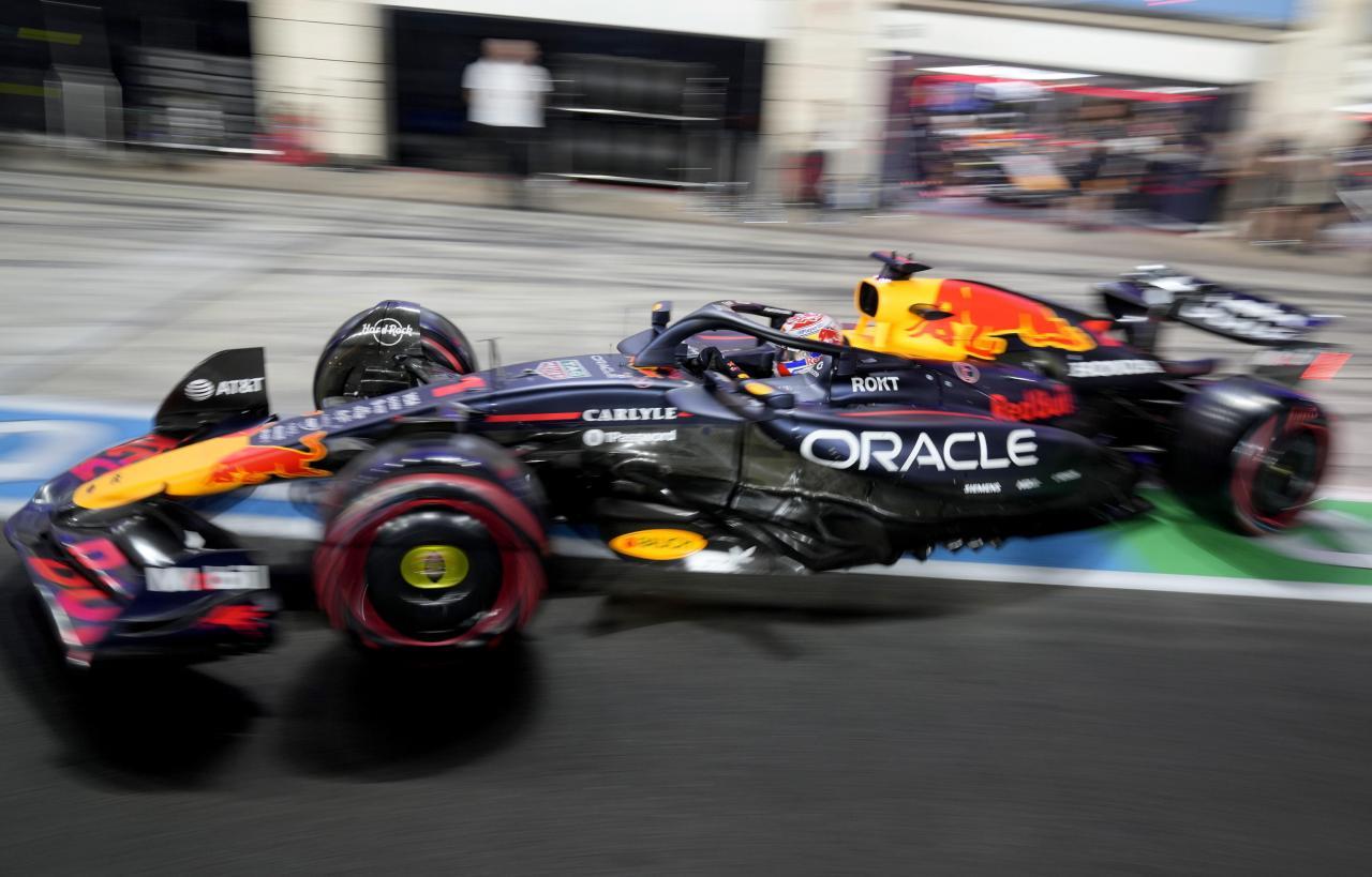 Max Verstappen hat noch WM-Chancen. © ANSA / DARKO BANDIC / POOL