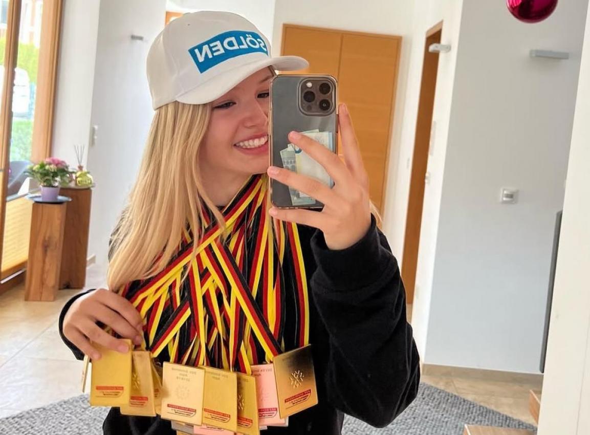 Romy Ertl will in die Fußstapfen ihrer Mama steigen.