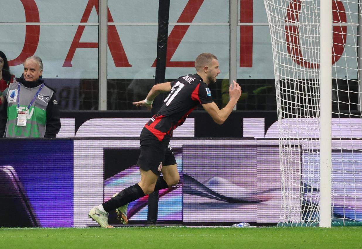 Strahinja Pavlovics Jubel nach dem erzielten Treffer. © ANSA / Roberto Bregani