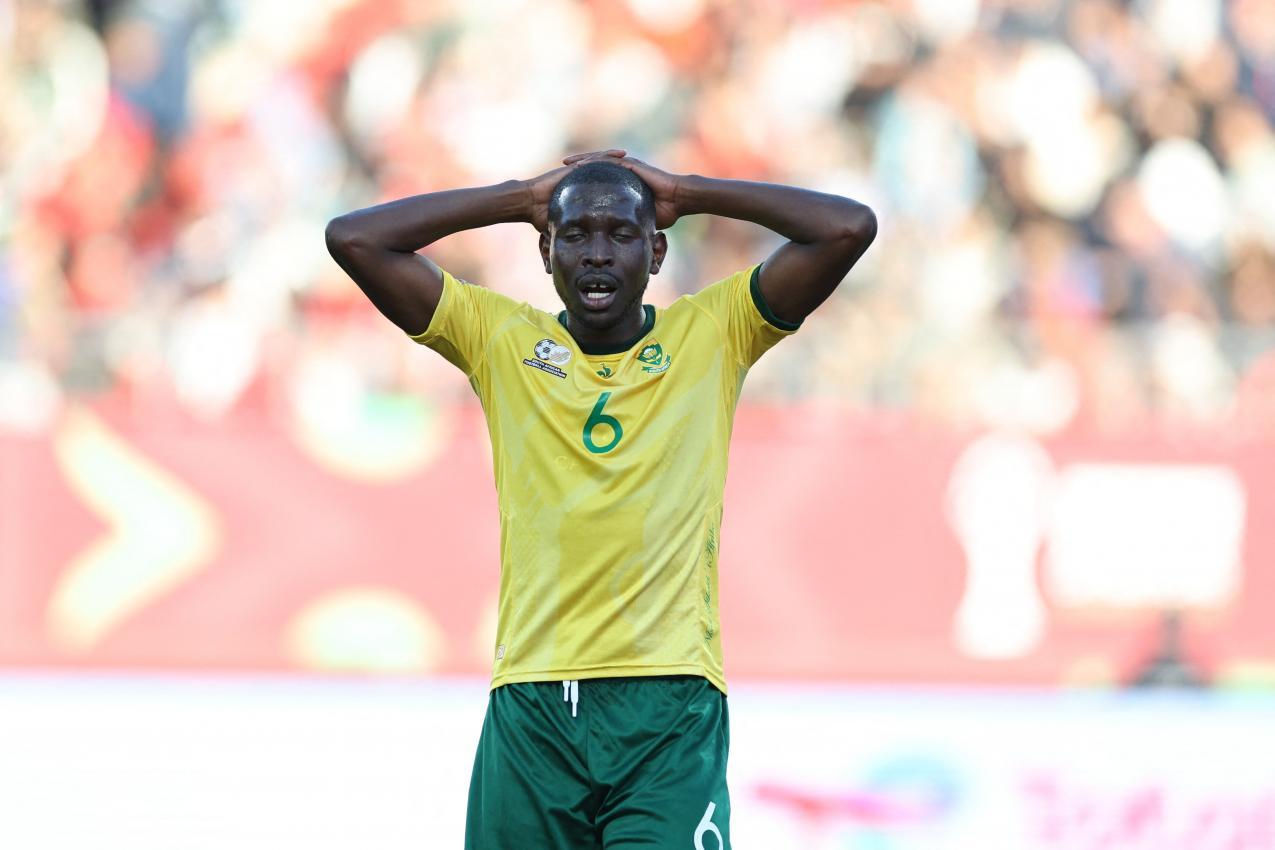 Aubrey Modiba und Bafana Bafana haderten mit dem Schiedsrichter. © APA/afp / FRANCK FIFE